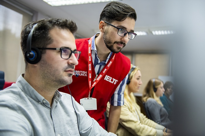 IELTS on Paper vs Computer: Which is Best for me? 